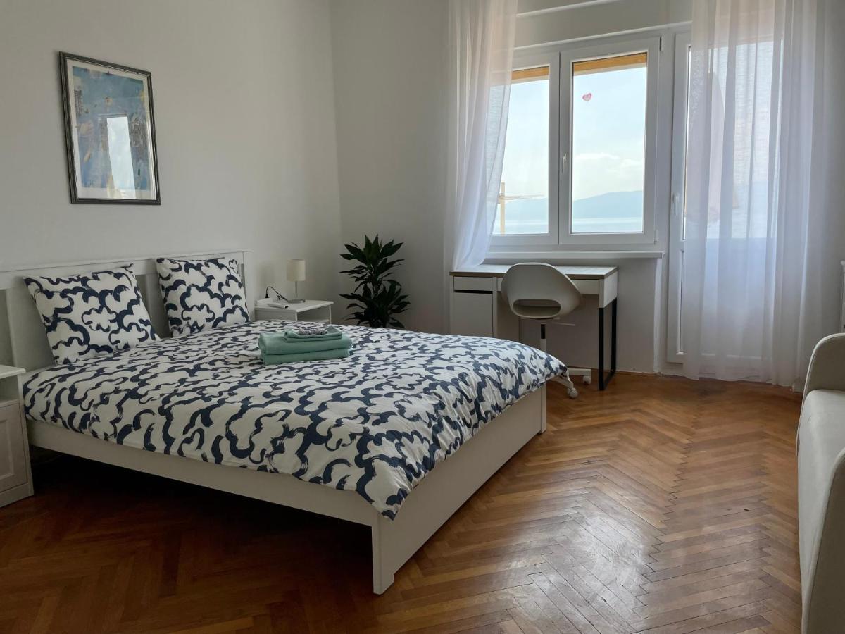 Appartement Nona'S View With Balcony à Rijeka Extérieur photo